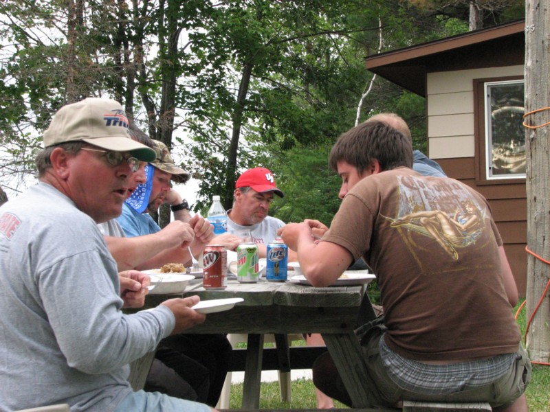 Wis Fishing Trip - 2007 - 135.JPG