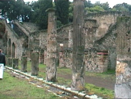 Pompeii Italy 2000 - 098.jpg